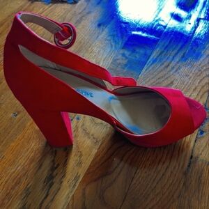 Red heels - Sun+Stone (Macy's)